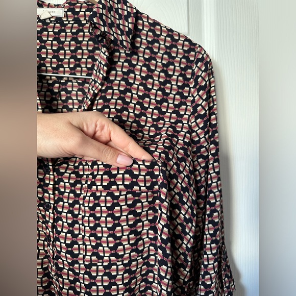 Pleione Classic Lightweight Flowy Size Medium - Picture 7 of 16